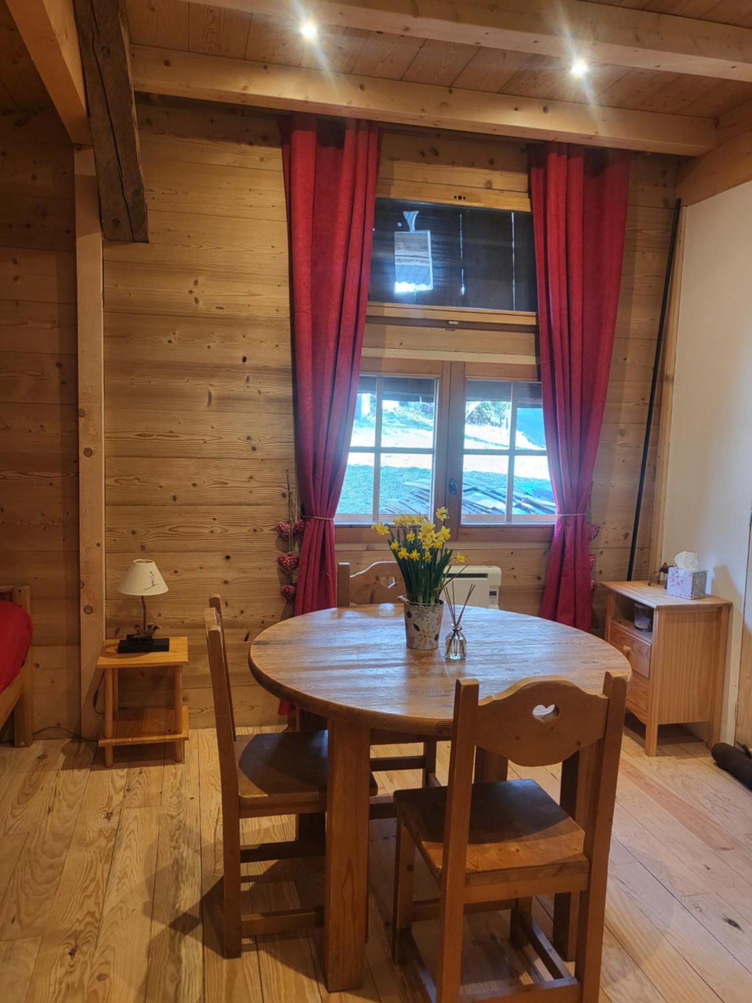 伊斯特若曼德Le Nid Des Cerfs住宿加早餐旅馆 外观 照片